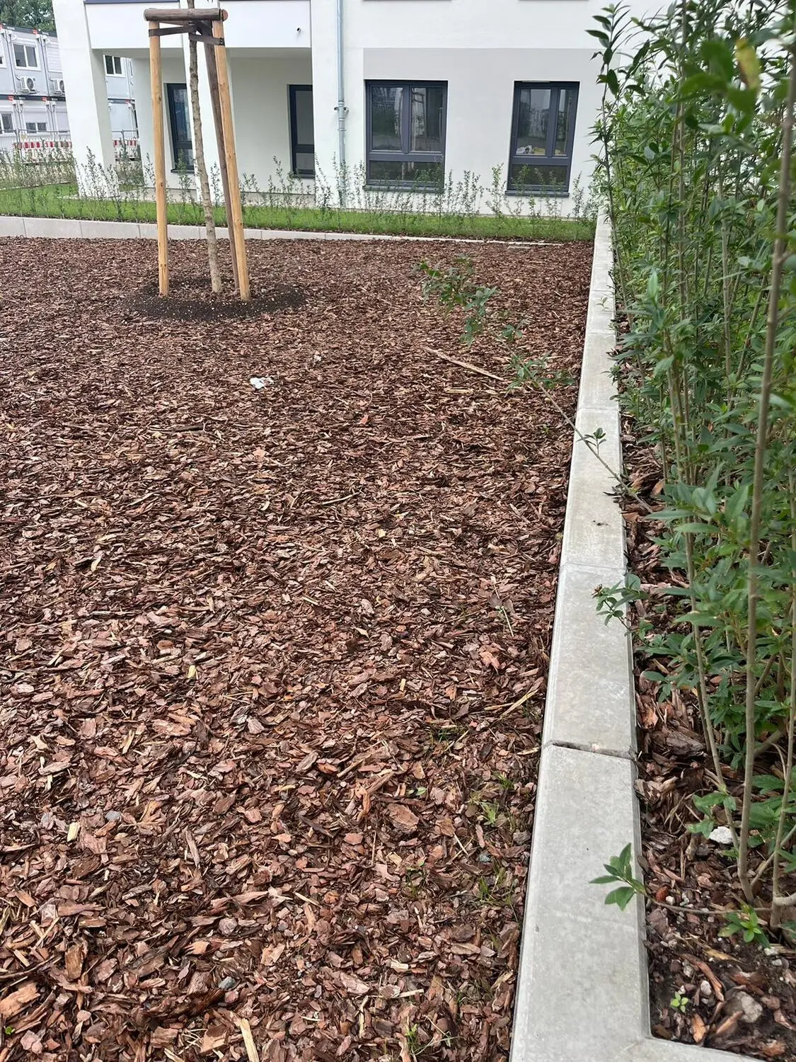 Garten- und Landschaftsbau von ALMA Bauservice &  Gebäudemanagement