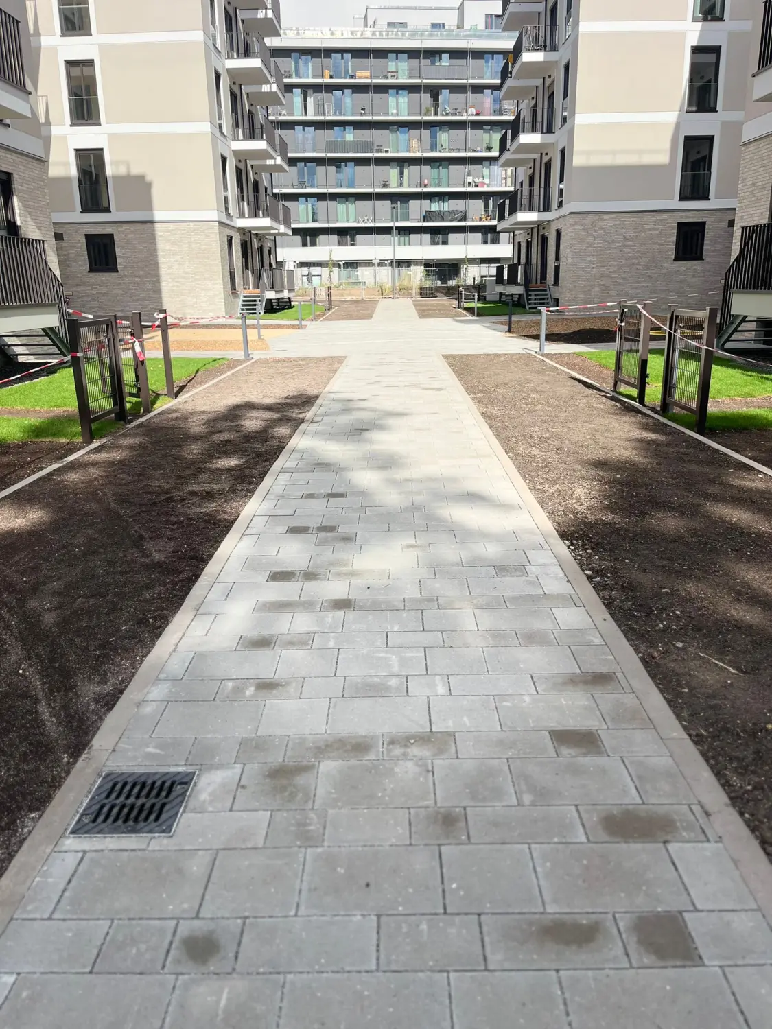 Garten- und Landschaftsbau von ALMA Bauservice &  Gebäudemanagement